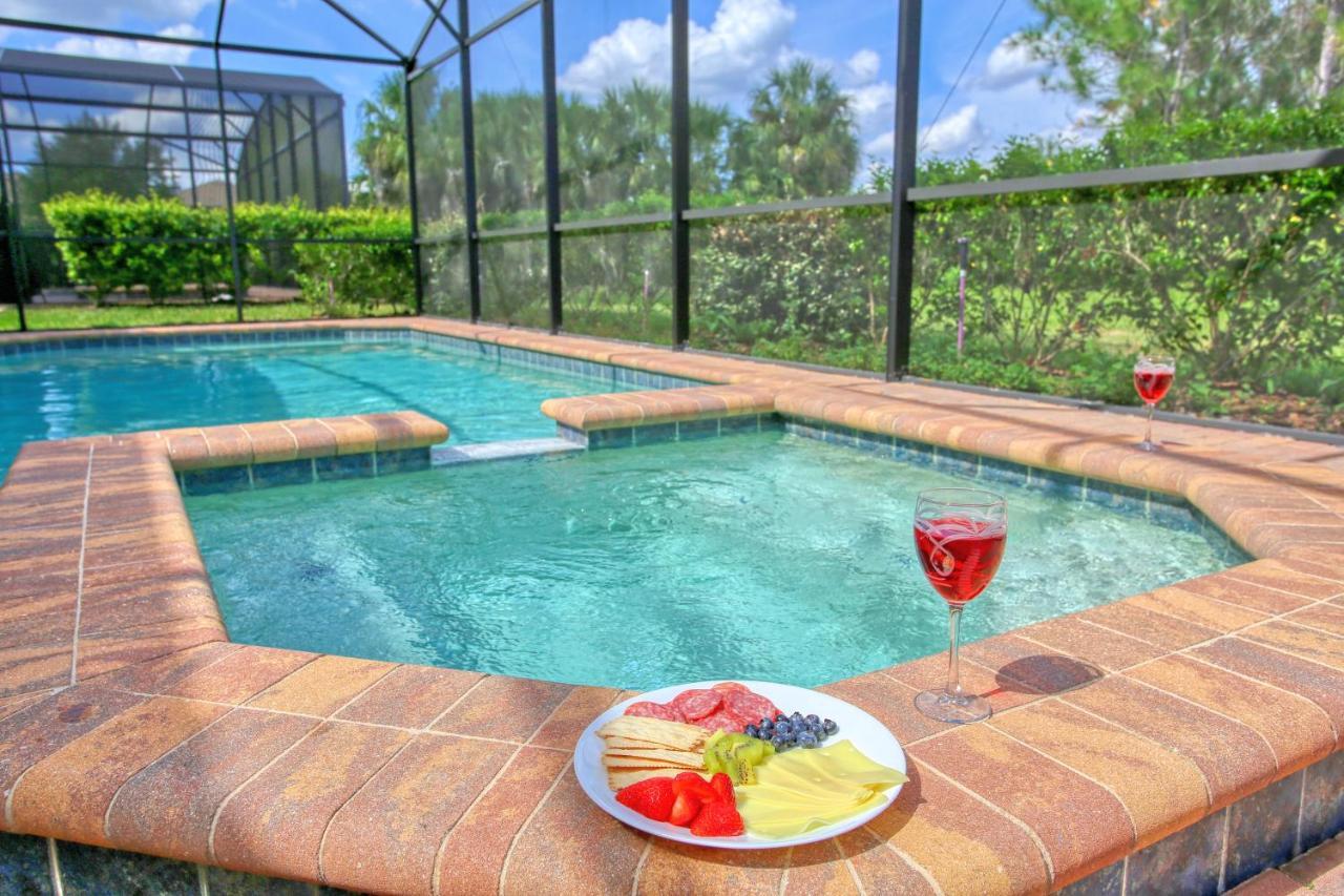 Twin Palms Family Vacation Villa Кисими Екстериор снимка