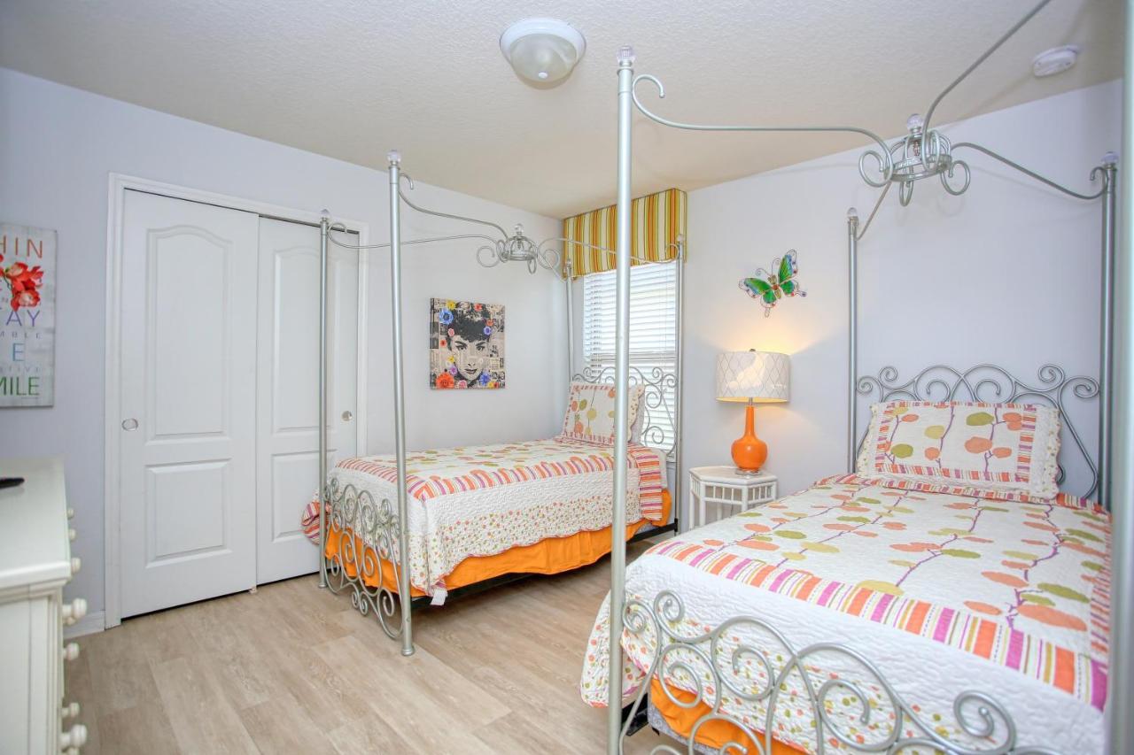 Twin Palms Family Vacation Villa Кисими Екстериор снимка